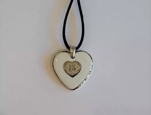 COLLIER COEUR N54N PLATINE