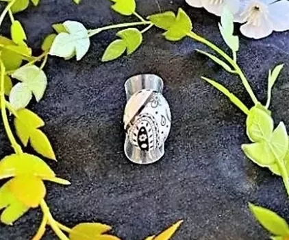 BAGUE OVALE PLATINE